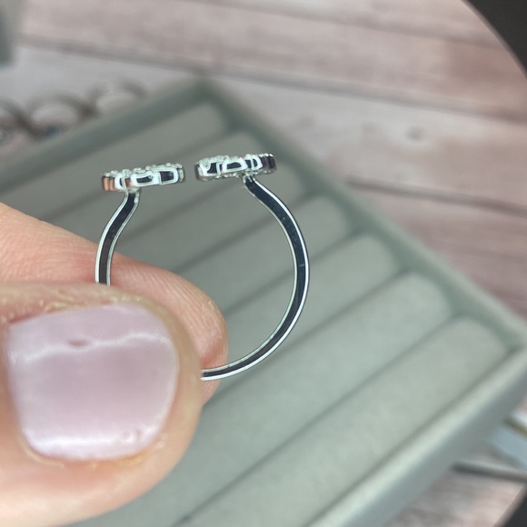 New Dainty Angel Wings Adjustable Ring Pavé - Picture 4 of 7